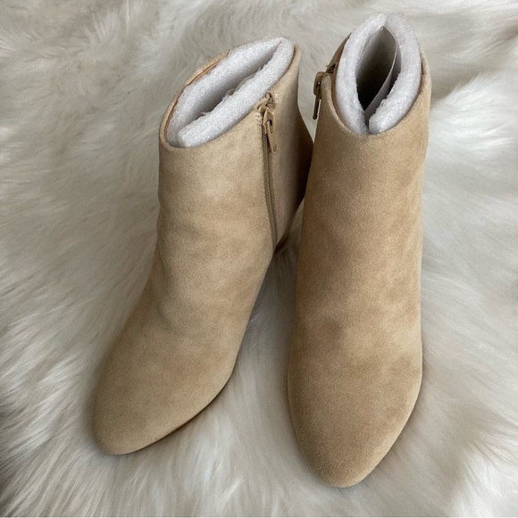 🤍 nwt | lucky brand | nude suede booties - Picture 2 of 11